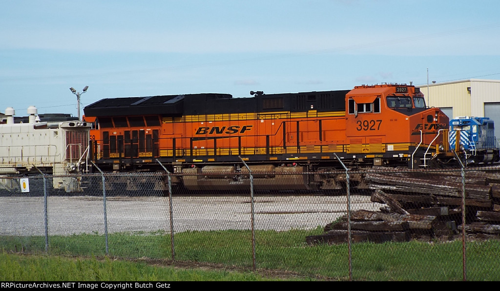 BNSF 3927